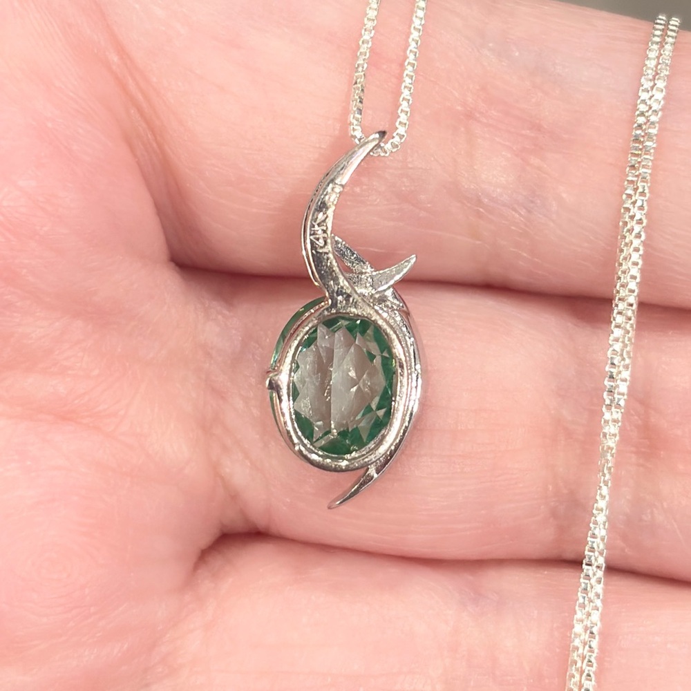 Vintage 14K Green Spinel Pendant: White Gold Crescent Abstract Slider Piece - Picture 11 of 14